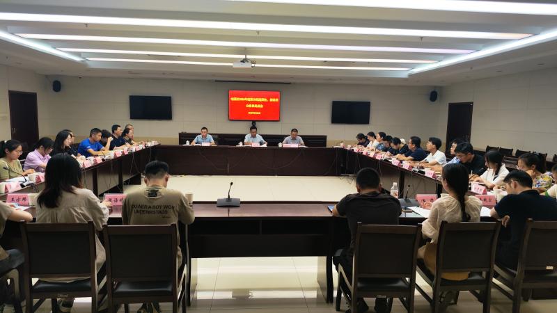 屯溪区召开新分配选调生、新录用公务员见面会