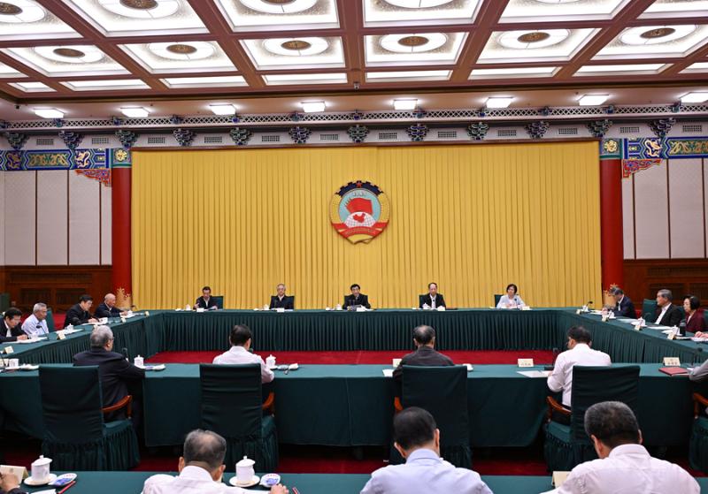 全国政协召开主席会议成员务虚会 王沪宁主持并讲话