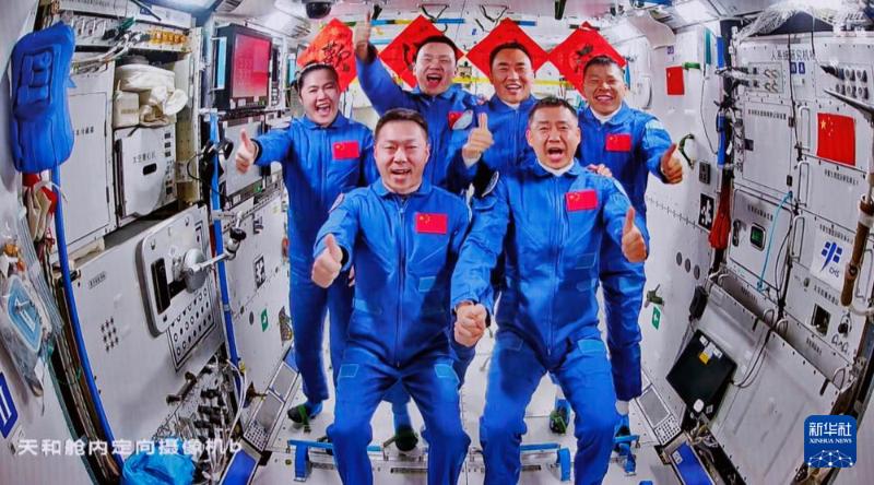 神舟二十号3名航天员顺利进驻中国空间站